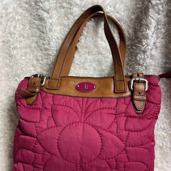 Fossil Key -Per Quilted Fabric burgundy shoulder bag brown leather trim & straps - Picture 2 of 12